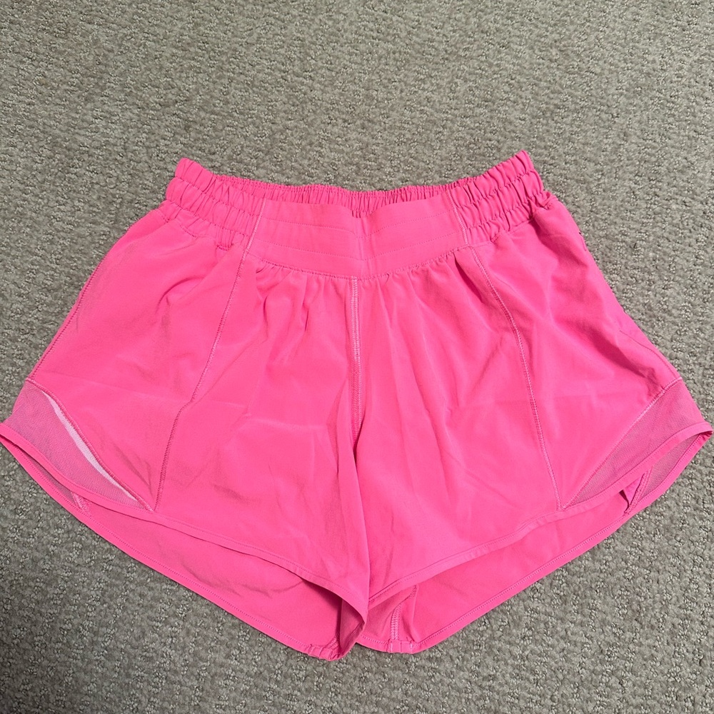 LULULEMON SHORTS 4” perfect condition size: 4